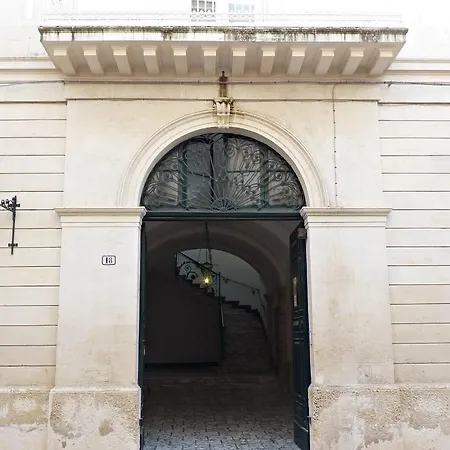 Palazzo Taddeo Oda ve Kahvaltı *